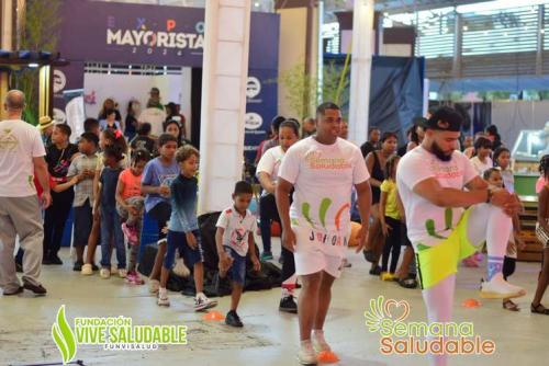 b8f6109c-bd32-40e4-9275-560968607925